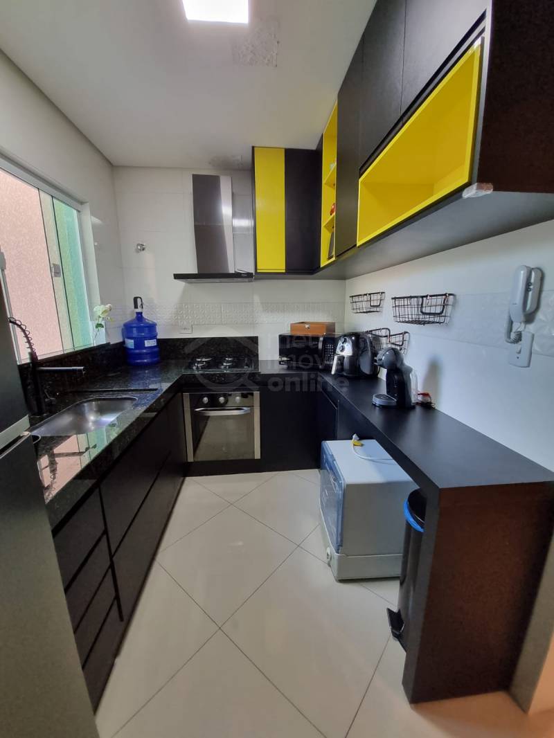 Cobertura à venda com 2 quartos, 128m² - Foto 2