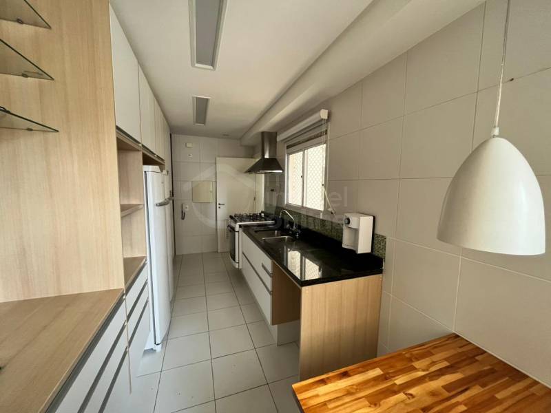 Apartamento, 3 quartos, 178 m² - Foto 2